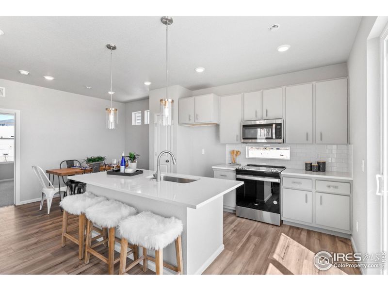 Furnished interior view inside a new home in Thompson River Ranch, Johnstown (Image 15). Furnished interior view inside a new home in Thompson River Ranch, Johnstown (Image 15).