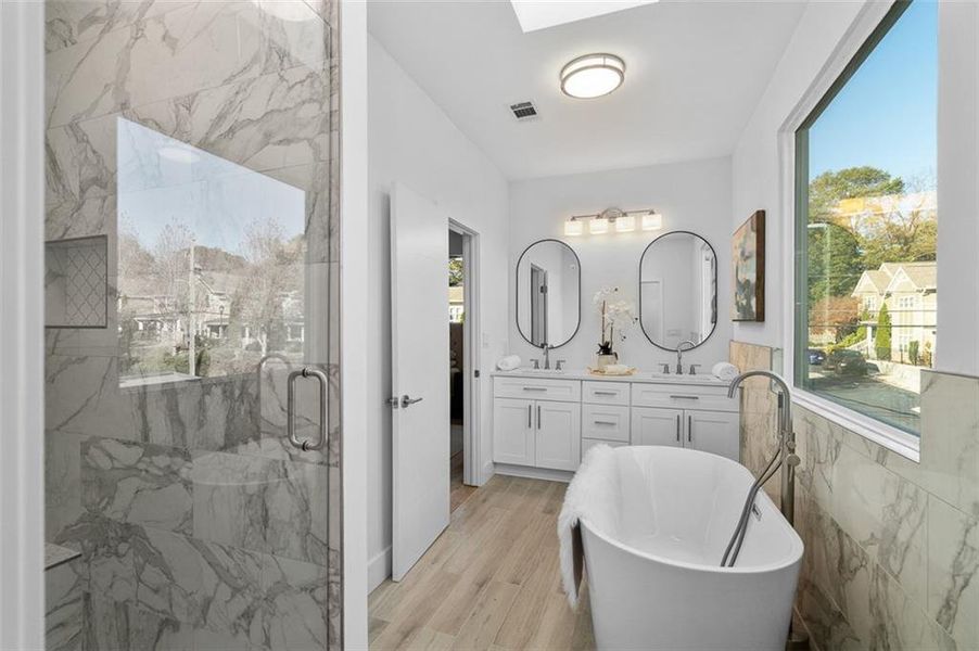 Furnished interior view inside a new home in , Atlanta (Image 34). Furnished interior view inside a new home in , Atlanta (Image 34).