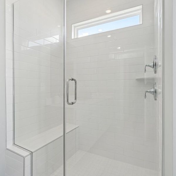 2855 Fletcher Owners Bath 2of2 F2 8 6 25