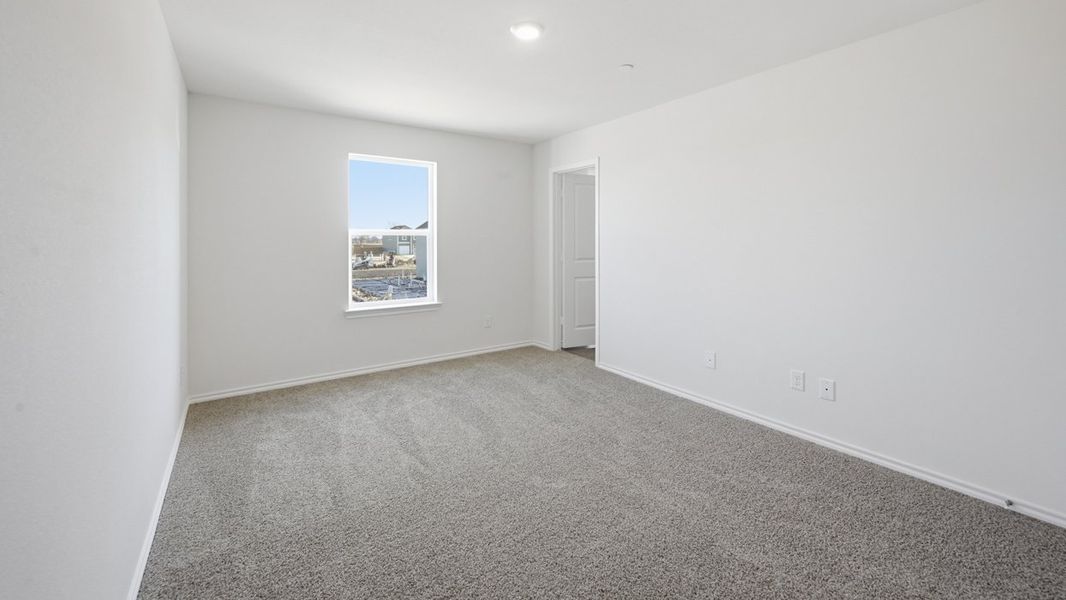Spacious, unfurnished interior of a new home in Arbor Trails South, Princeton (Image 6).