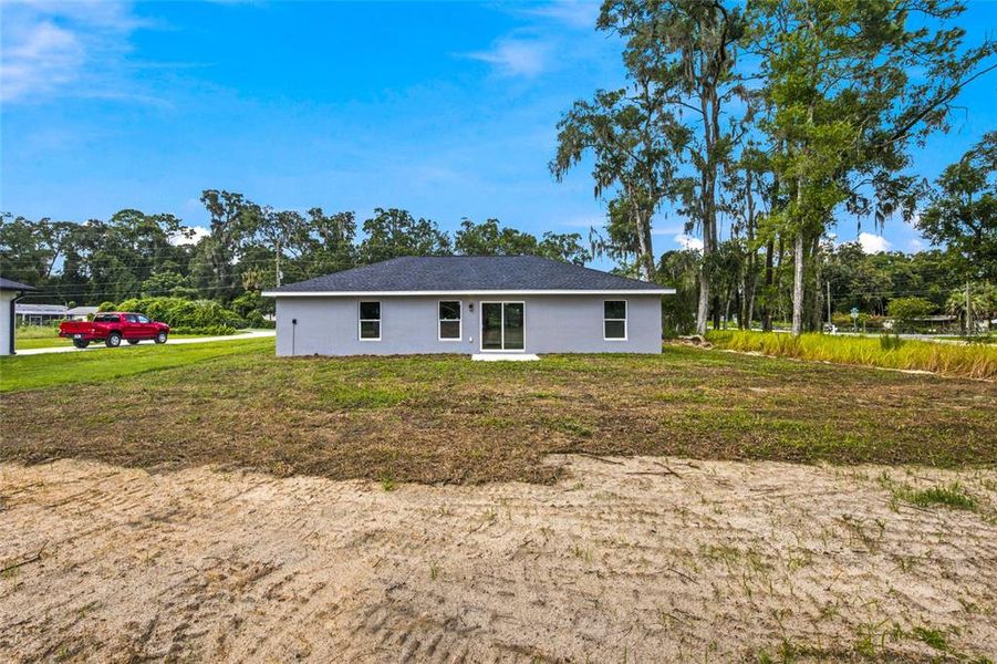 Exterior details and patio area of a home in , Ocala (Image 18).