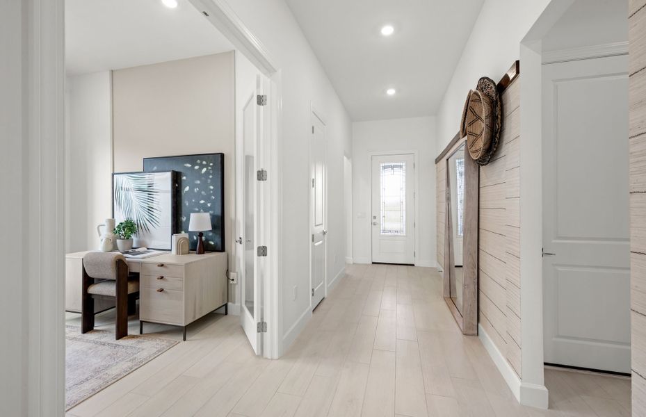 Representative furnished interior of a home built from the Prestige by Del Webb in Del Webb Catalina, Lakewood Ranch (Image 9).