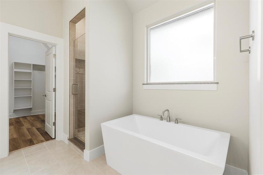 Furnished interior view inside a new home in , Sherman (Image 12).