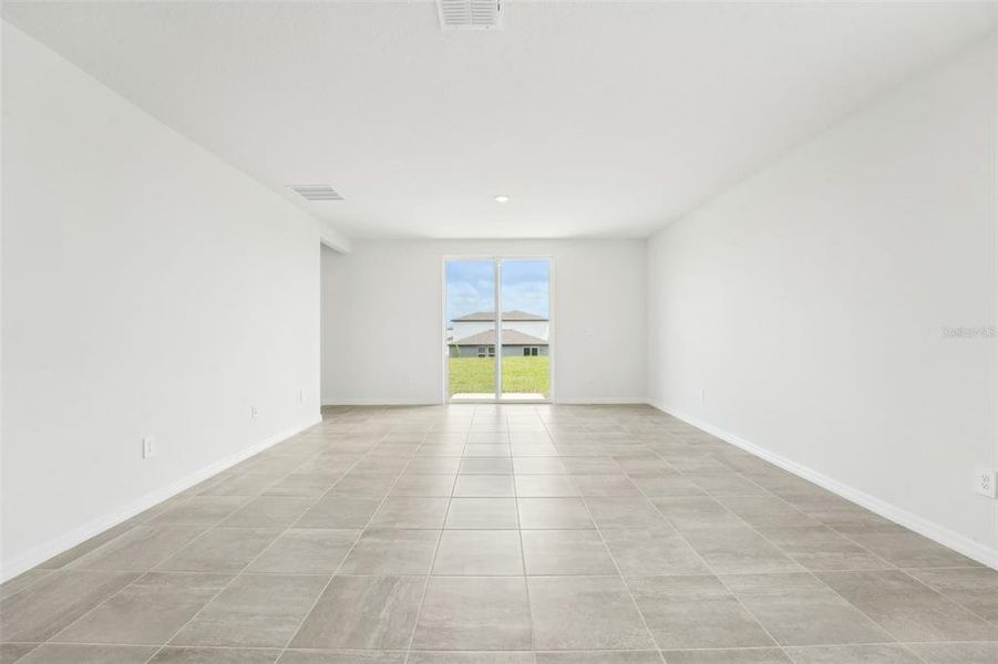 Spacious, unfurnished interior of a new home in Benton Hills - Classic Series, Brooksville (Image 19).