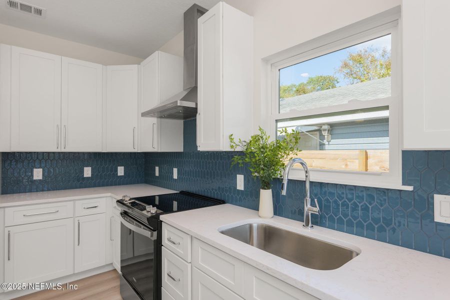 Furnished interior view inside a new home in , St. Augustine (Image 7).