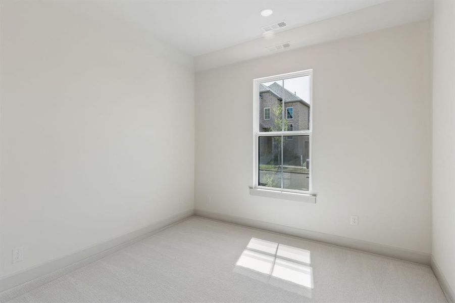 You'll find nicely sized secondary bedrooms in our Bella plan. You'll find nicely sized secondary bedrooms in our Bella plan.