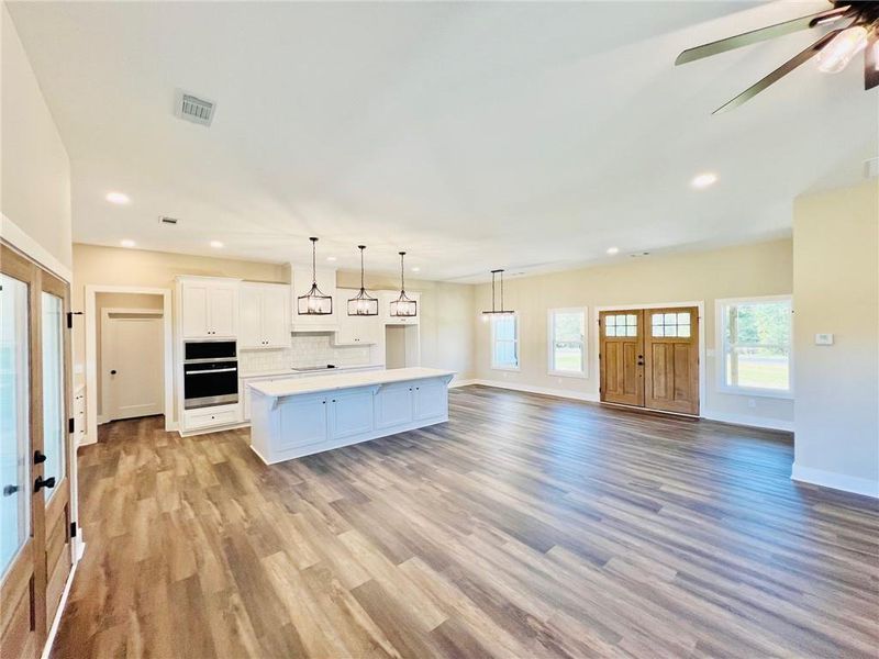 Spacious, unfurnished interior of a new home in , Cartersville (Image 10). Spacious, unfurnished interior of a new home in , Cartersville (Image 10).
