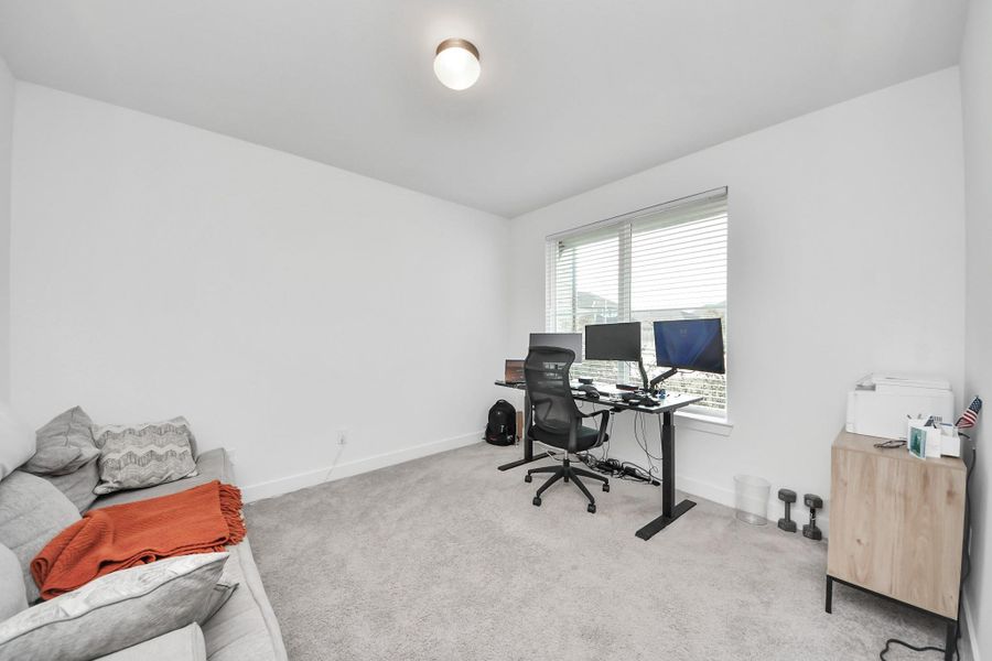 Furnished interior view inside a new home in Candela, Richmond (Image 40).