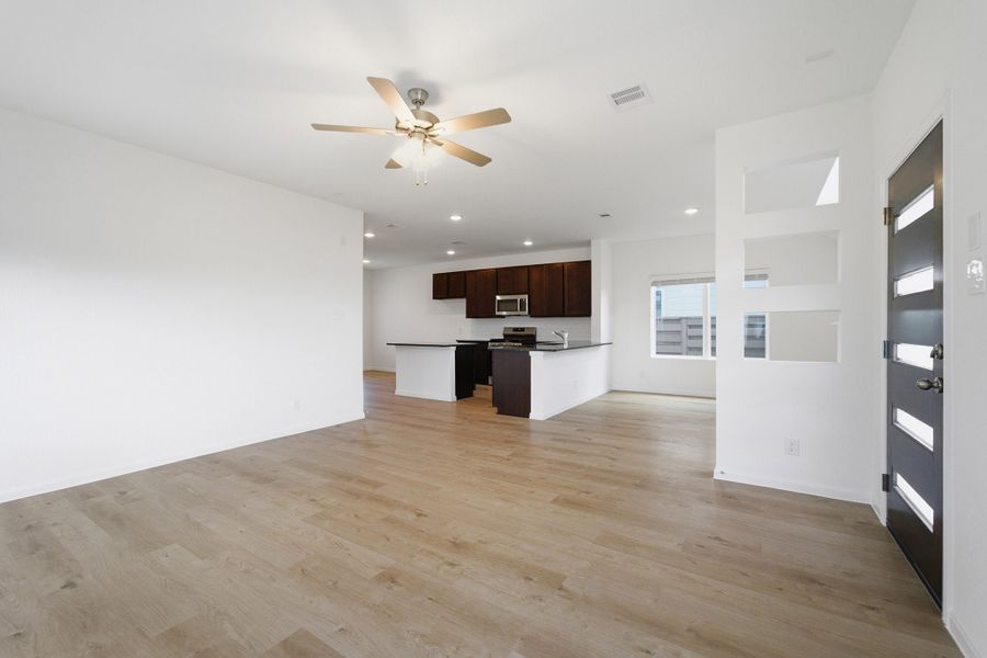 Spacious, unfurnished interior of a new home in Austin Point, Richmond (Image 25).