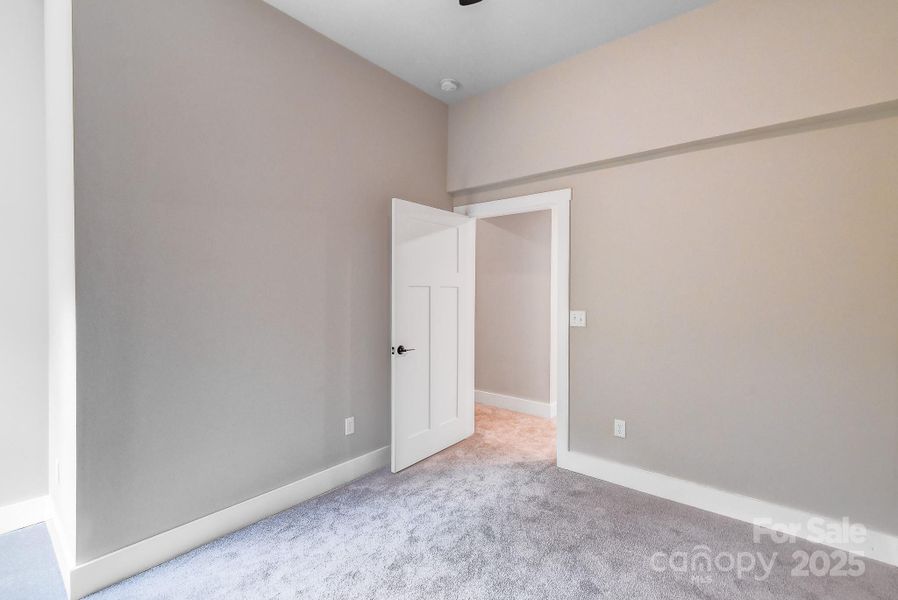 Spacious, unfurnished interior of a new home in , Asheville (Image 16).