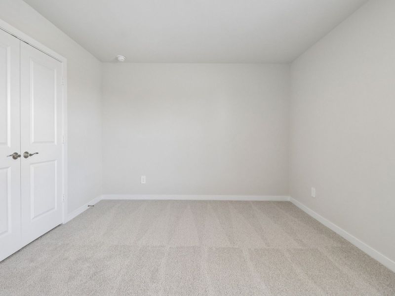 Spacious, unfurnished interior of a new home in Cibolo Hills West - Spring Series, Fort Worth (Image 22).