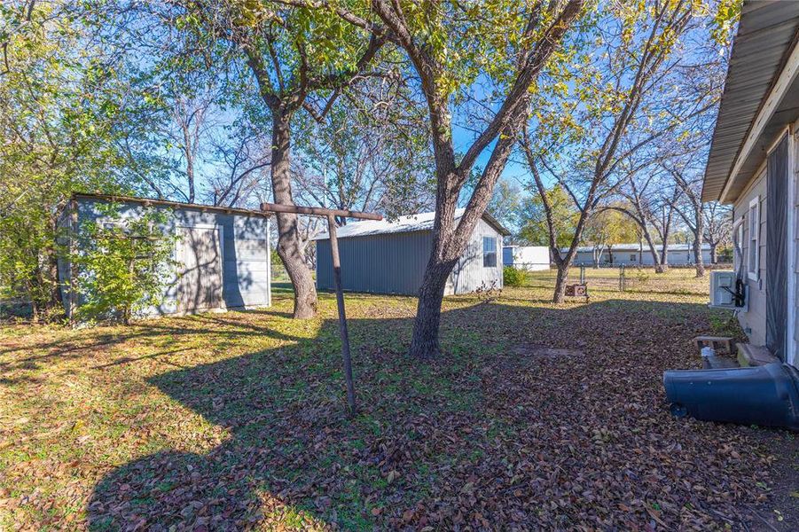 Exterior details and patio area of a home in , Brownwood (Image 19).