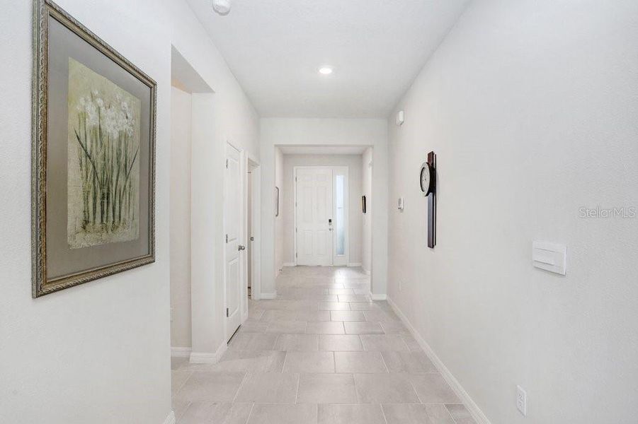 Spacious, unfurnished interior of a new home in Westgate at Avalon Park, Wesley Chapel (Image 23).