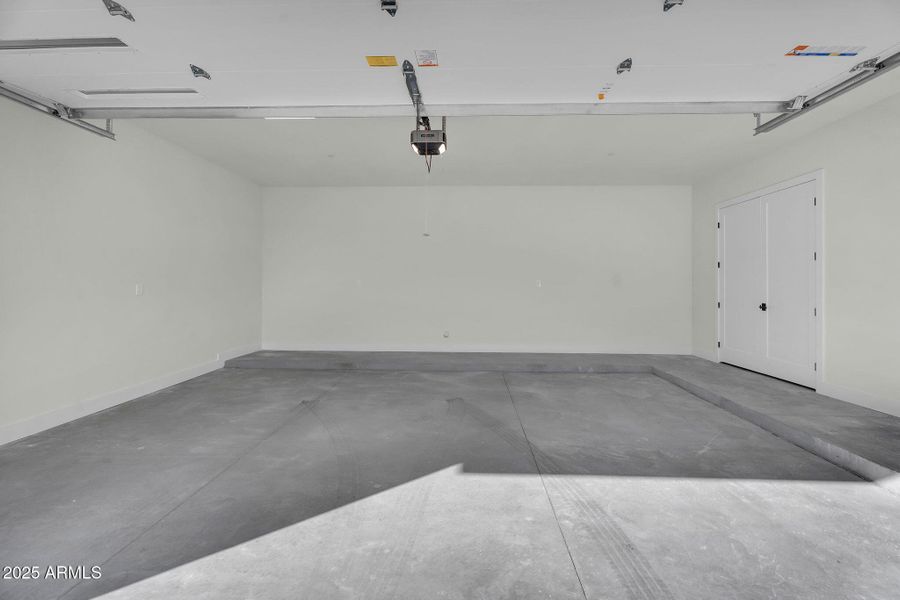 71-web-or-mls-North 39th-86