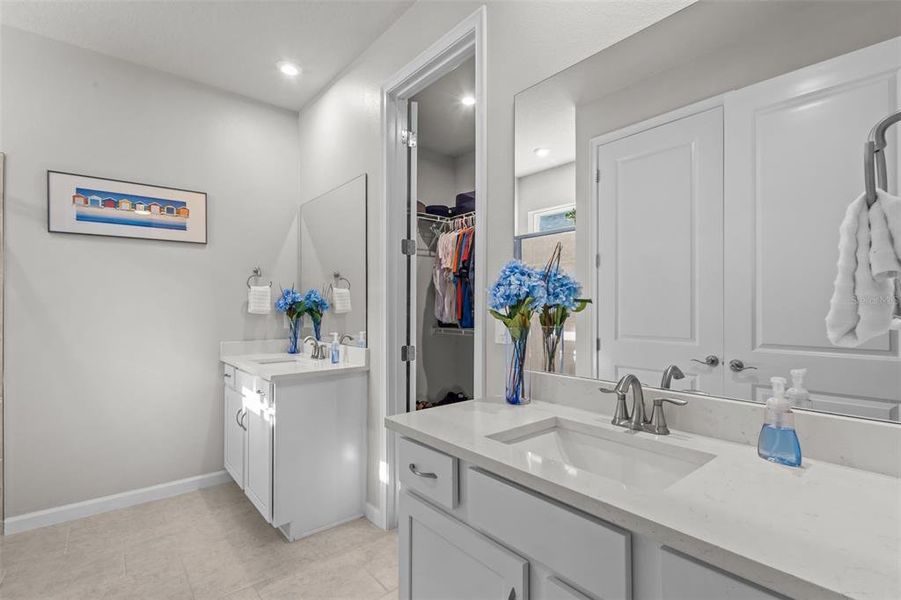 Furnished interior view inside a new home in , Wesley Chapel (Image 21).