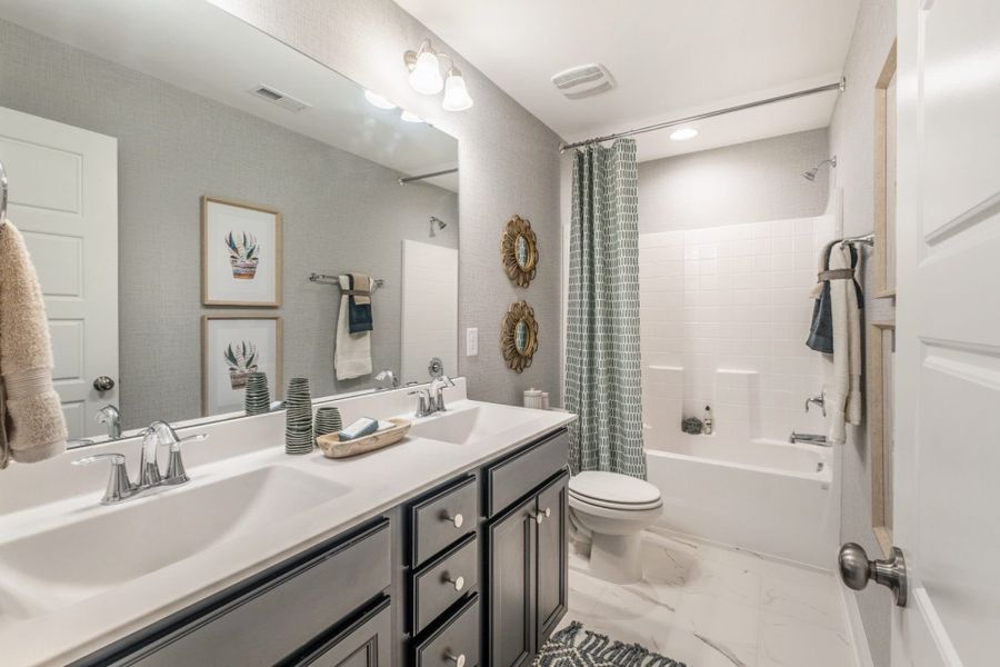 32 The Galloway By HHHunt Homes Upstairs Bathroom