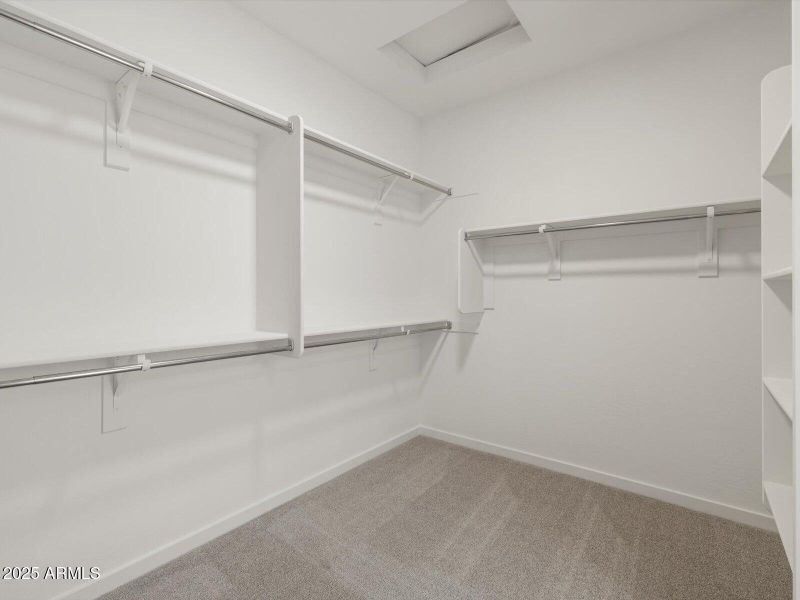 Walk-In Closet Walk-In Closet