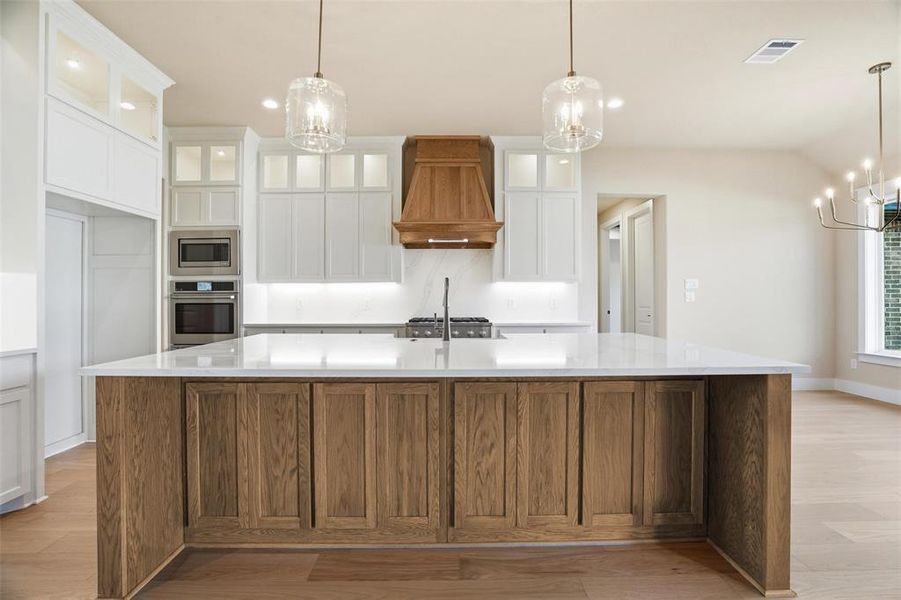 Furnished interior view inside a new home in Aledo Heights - Aledo ISD, Annetta South (Image 7).