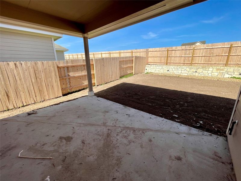 Spacious, unfurnished interior of a new home in Covered Bridge, Hutto (Image 23). Spacious, unfurnished interior of a new home in Covered Bridge, Hutto (Image 23).