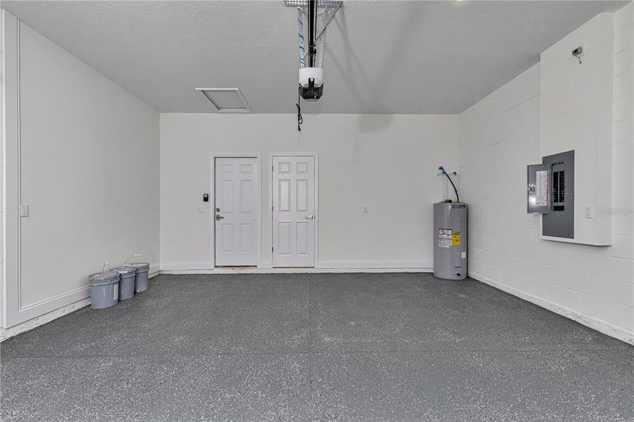 Spacious, unfurnished interior of a new home in , Citrus Springs (Image 35). Spacious, unfurnished interior of a new home in , Citrus Springs (Image 35).