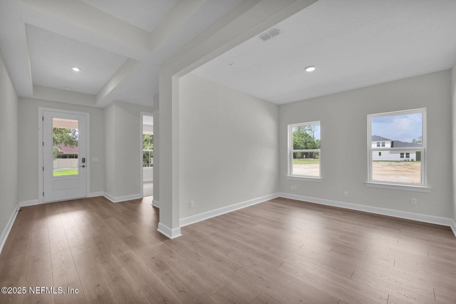 Spacious, unfurnished interior of a new home in Creighton Pointe, Fleming Island (Image 32). Spacious, unfurnished interior of a new home in Creighton Pointe, Fleming Island (Image 32).