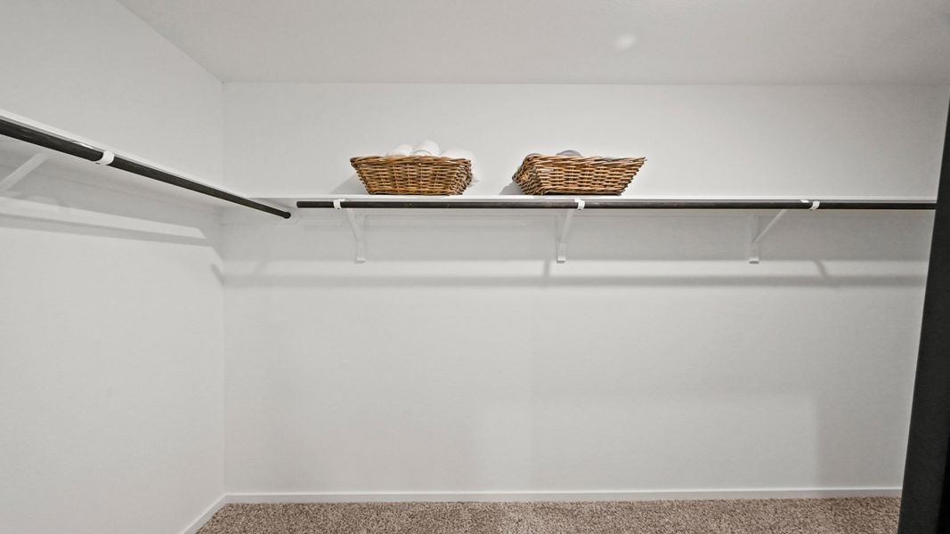 Spacious, unfurnished interior of a new home in Silverthorne, Conroe (Image 21).