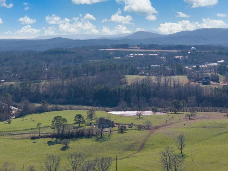 Image 83 of a home in Rolling Meadows.