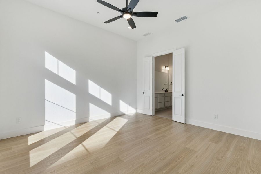 Spacious, unfurnished interior of a new home in Newman Village Townhomes, Frisco (Image 23). Spacious, unfurnished interior of a new home in Newman Village Townhomes, Frisco (Image 23).