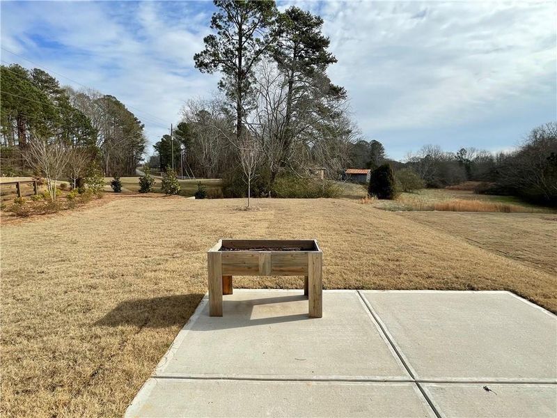 Image 16 of a home in Crossvine Estates.