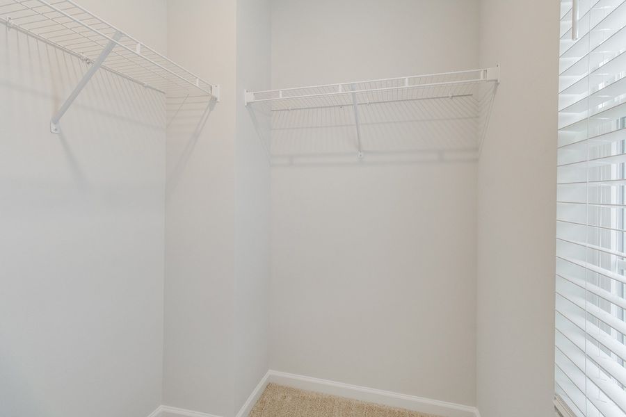 Spacious, unfurnished interior of a new home in Killians Crossing, Blythewood (Image 33).