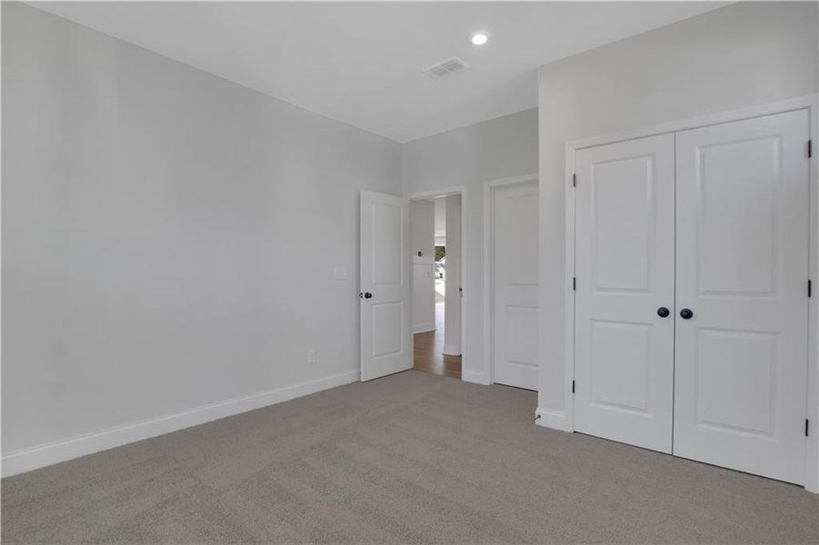 Spacious, unfurnished interior of a new home in Hillside Manor, Powder Springs (Image 27).