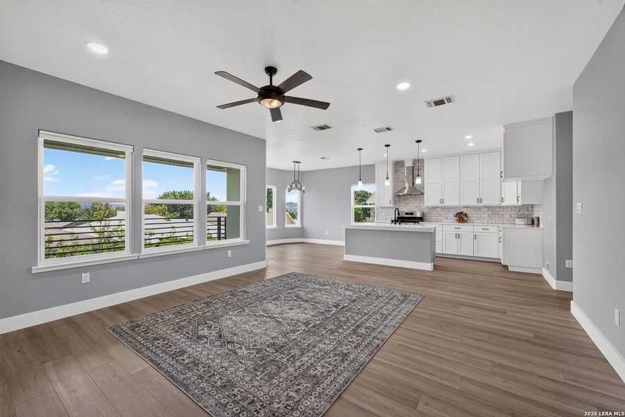 Spacious, unfurnished interior of a new home in , Kerrville (Image 27).