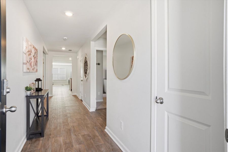 Furnished interior view inside a new home in Stone Ridge, Moncks Corner (Image 8).