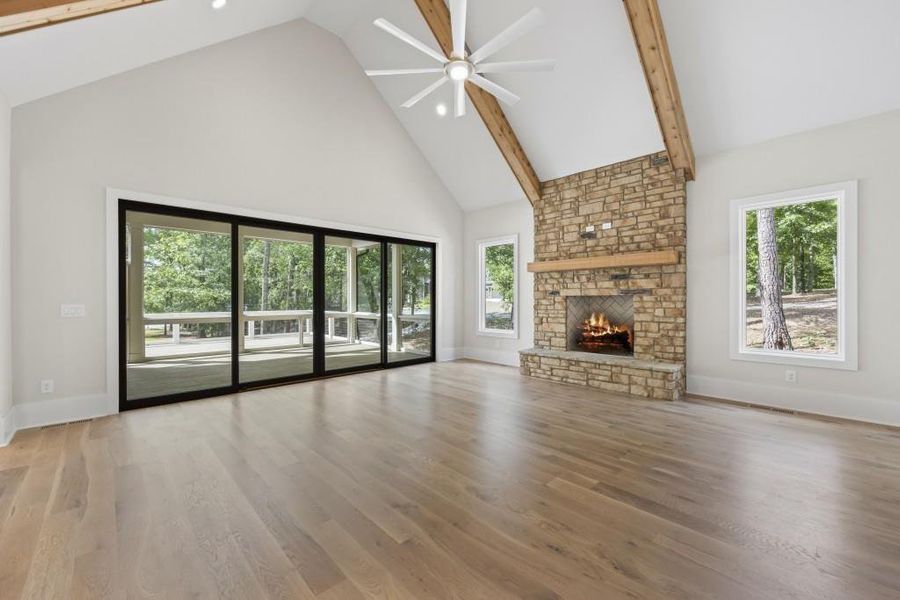 Spacious, unfurnished interior of a new home in , Buckhead (Image 19).
