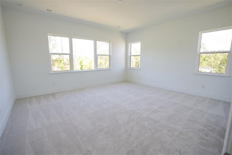 Spacious, unfurnished interior of a new home in , Montverde (Image 51).