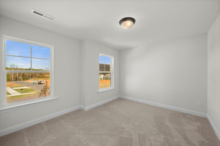 Spacious, unfurnished interior of a new home in Pisgah Park, Kernersville (Image 33).