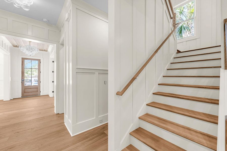 Spacious, unfurnished interior of a new home in , Isle Of Palms (Image 26).