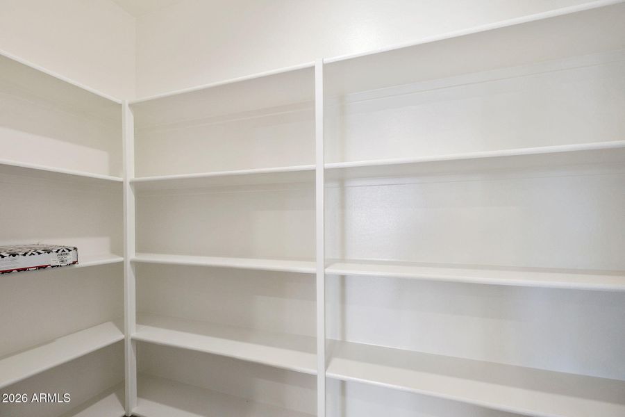 WALK IN PANTRY
