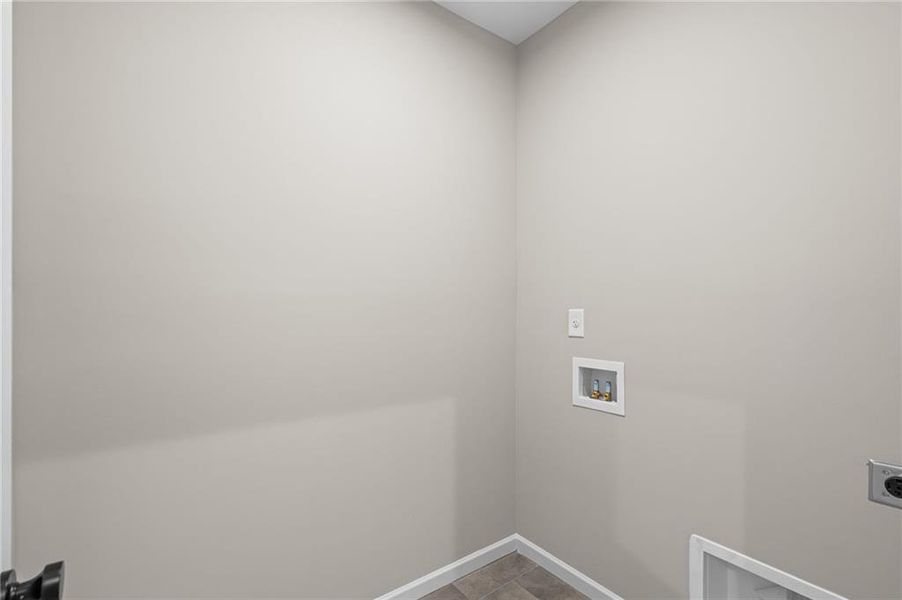 Spacious, unfurnished interior of a new home in Twin Lakes, Hoschton (Image 29). Spacious, unfurnished interior of a new home in Twin Lakes, Hoschton (Image 29).