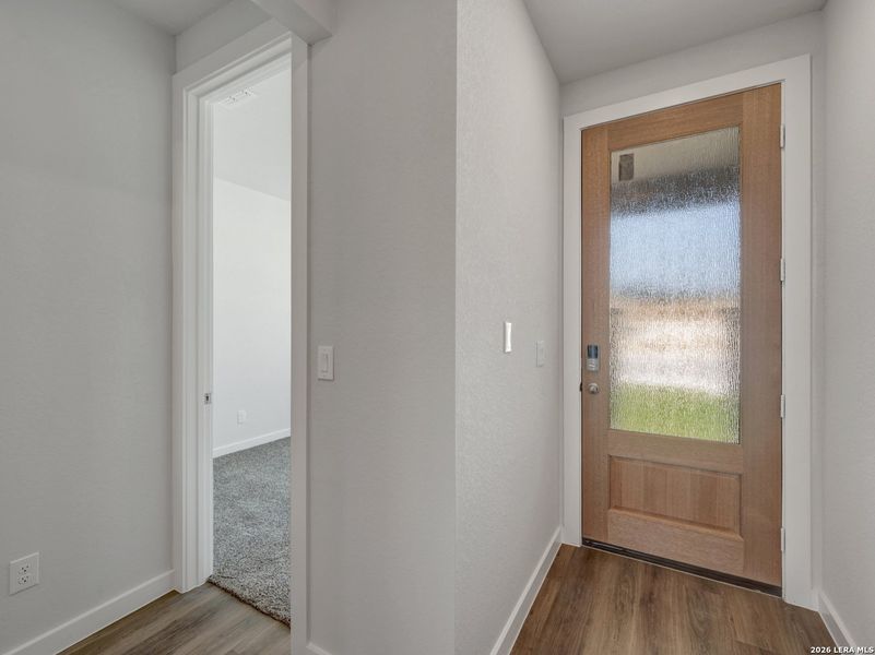 Spacious, unfurnished interior of a new home in , San Antonio (Image 28).