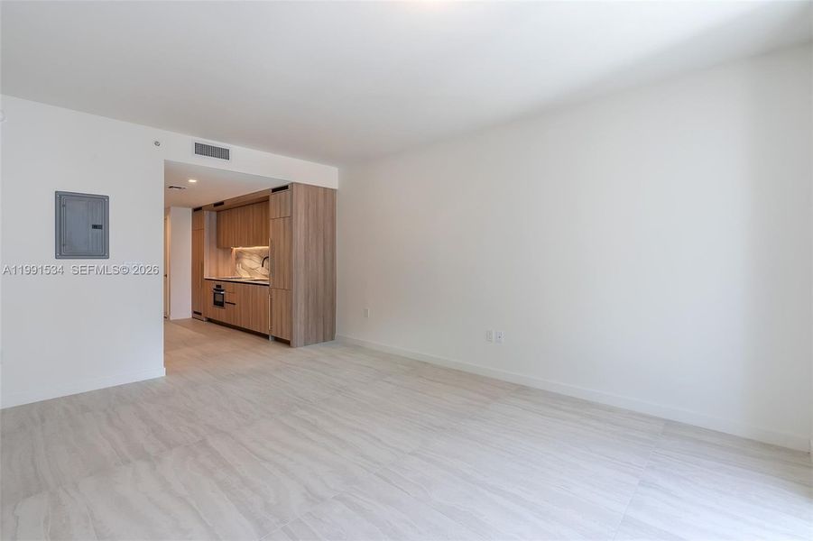 Spacious, unfurnished interior of a new home in , Miami (Image 69). Spacious, unfurnished interior of a new home in , Miami (Image 69).