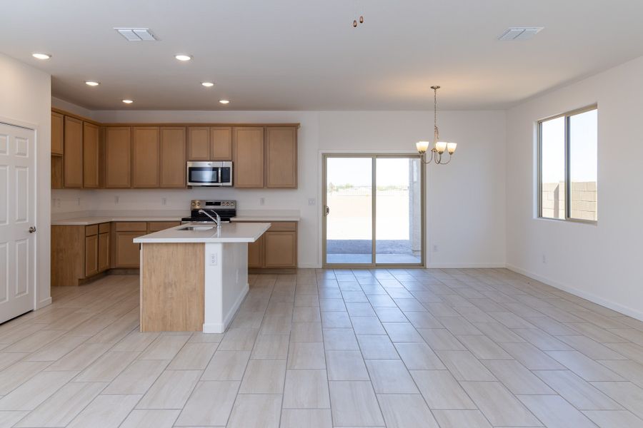 Furnished interior view inside a new home in Rancho Santa Rosa, Maricopa (Image 7).