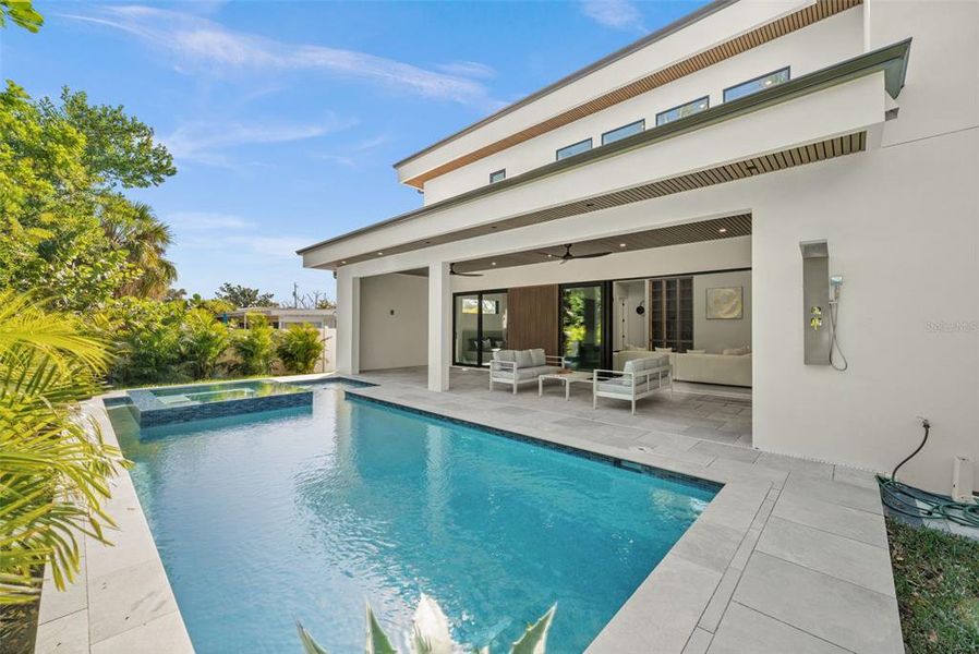 Exterior details and patio area of a home in , Sarasota (Image 33).