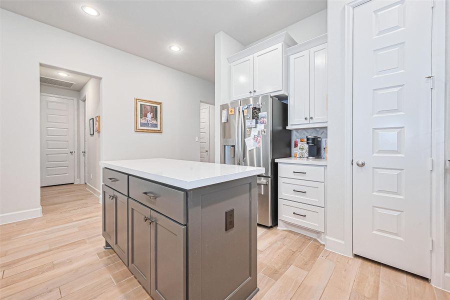 Image 38 of a home in Cane Island 50'.