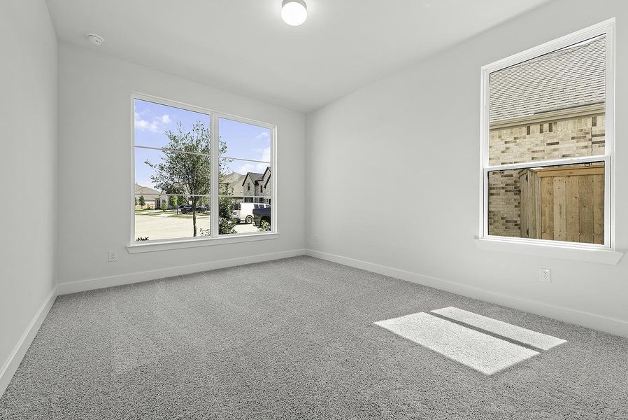 Spacious, unfurnished interior of a new home in Jordan Ranch, Katy (Image 17).