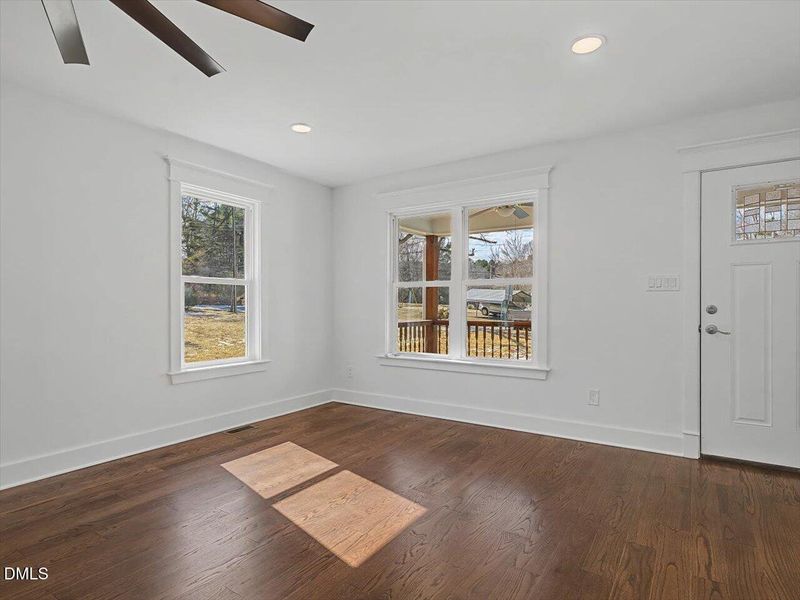 14-Living Area 14-Living Area