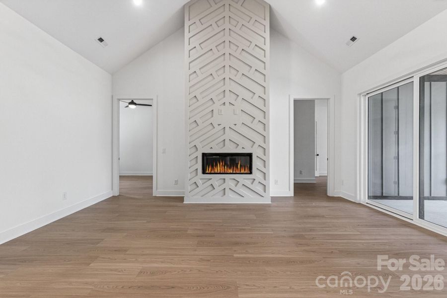 Spacious, unfurnished interior of a new home in , Statesville (Image 24).