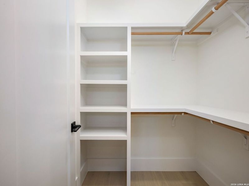 Spacious, unfurnished interior of a new home in , Boerne (Image 23).