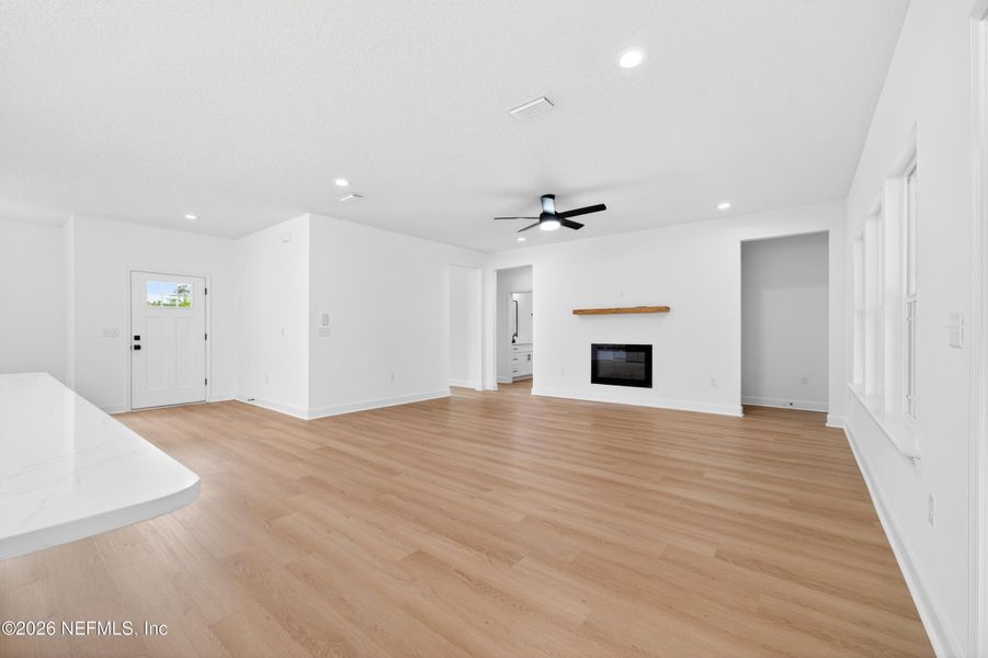 Spacious, unfurnished interior of a new home in , Palatka (Image 27). Spacious, unfurnished interior of a new home in , Palatka (Image 27).