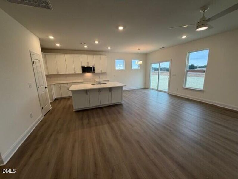 646d8ce4-f260-4d47-bfcc-60ea097ef07d (1)